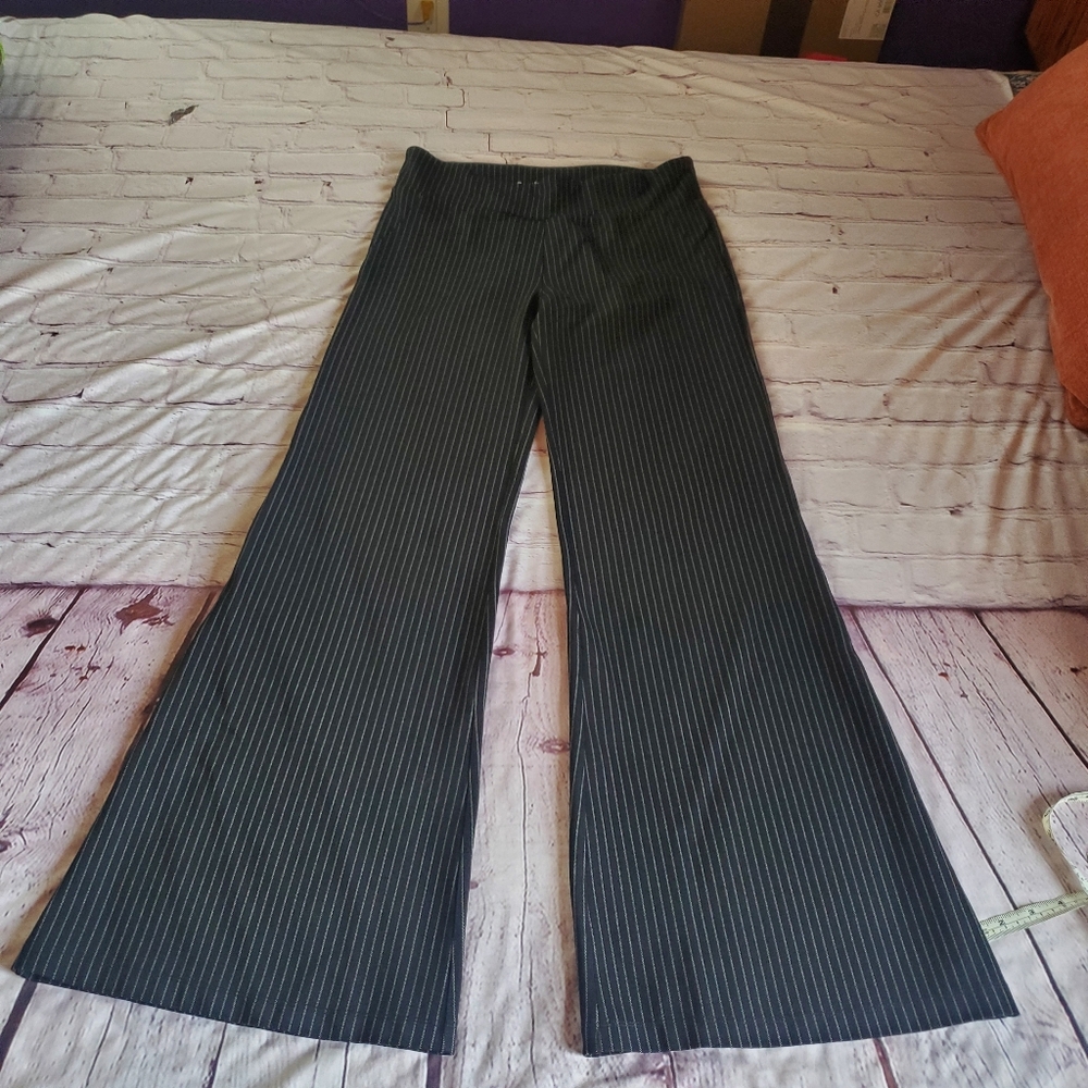 Betabrand Black Pinstripe Flare Yoga Pants Pull-on Stretchy Preppy Mid-rise Med - Picture 2 of 11